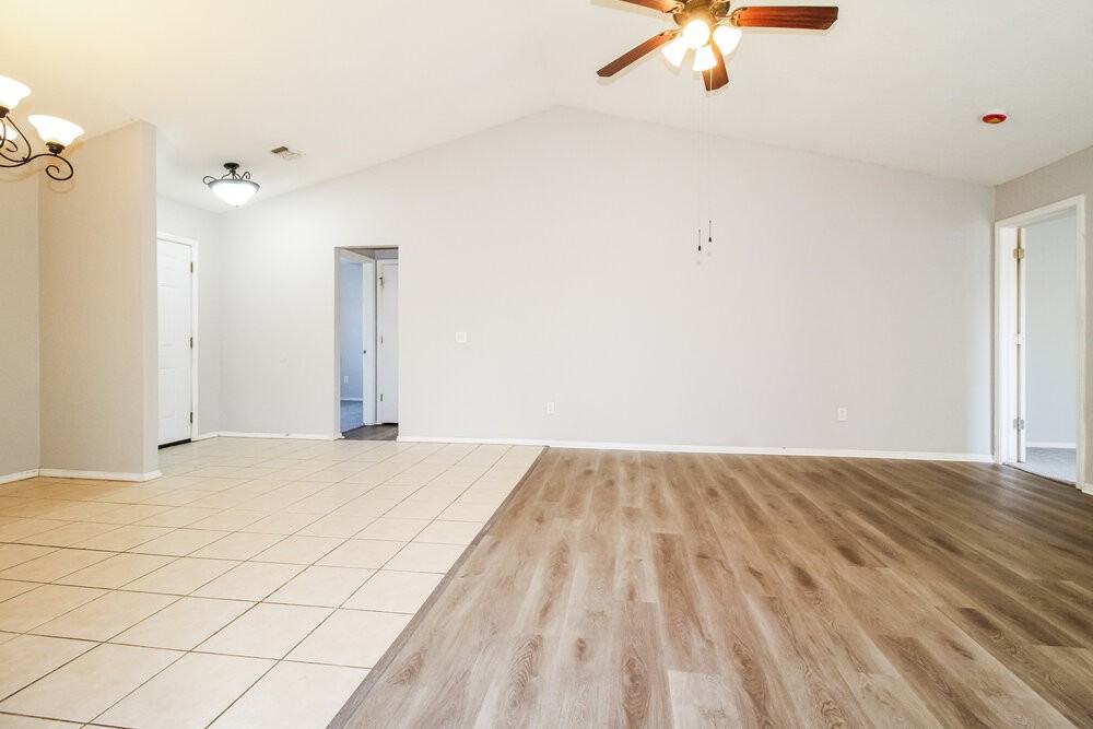 5524 Del Creek Rd - Photo 5 of 16