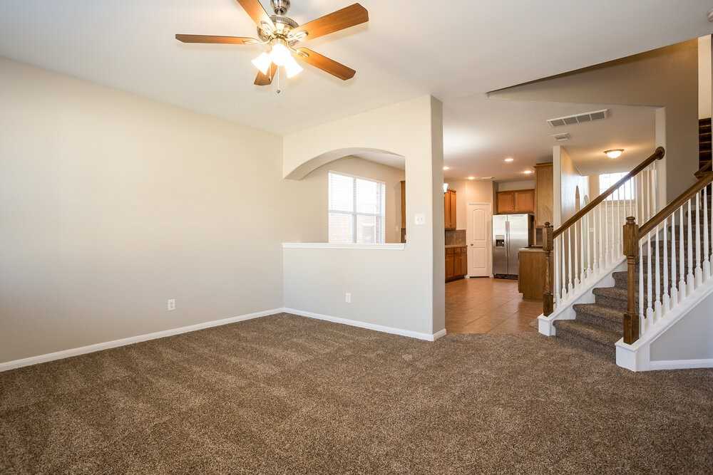 6015 Starbrook Creek Dr - Photo 2 of 18