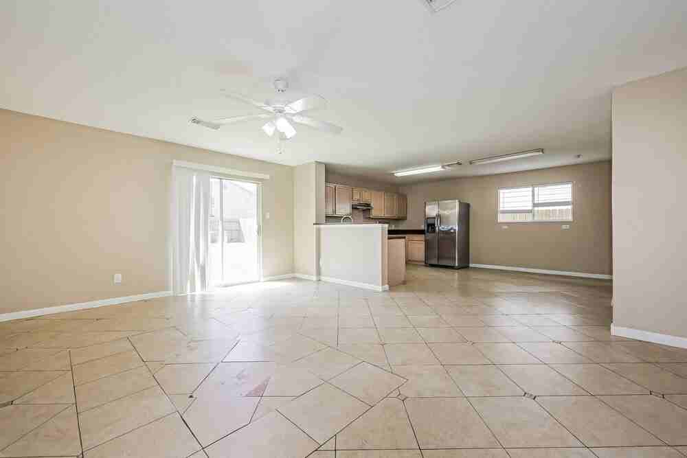 12718 Blue Timbers Ct - Photo 6 of 17