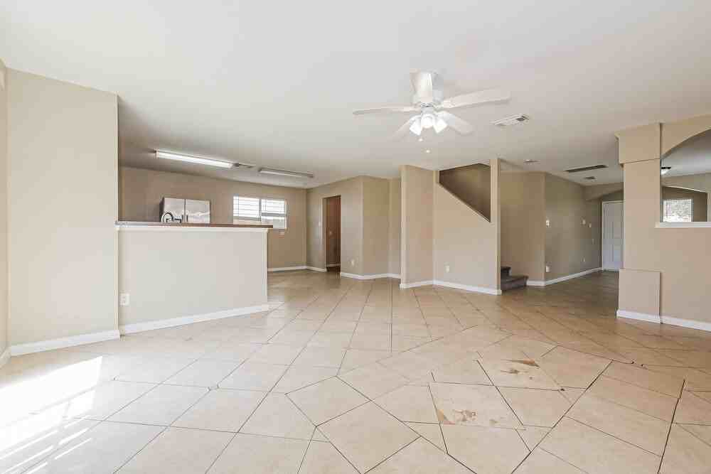 12718 Blue Timbers Ct - Photo 7 of 17