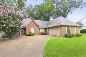 featured image of 4264 Thunderstone Cir W