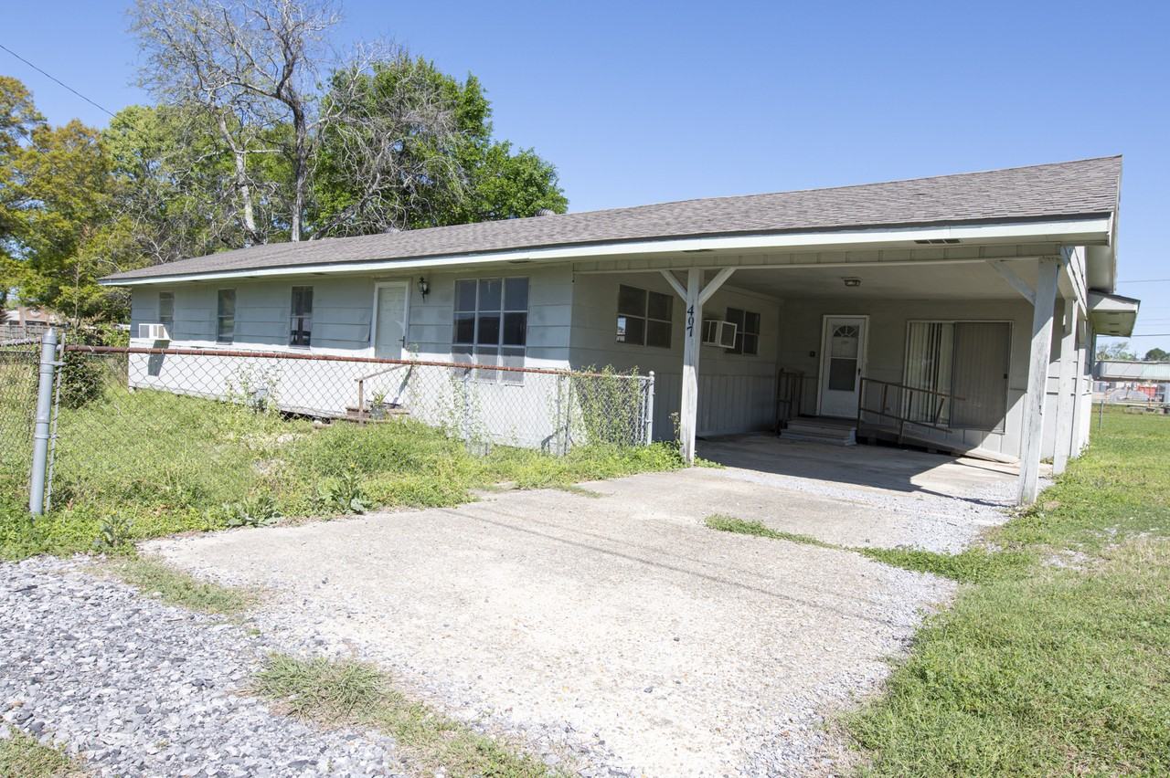 407 Nugier St #1 - Photo 5 of 50