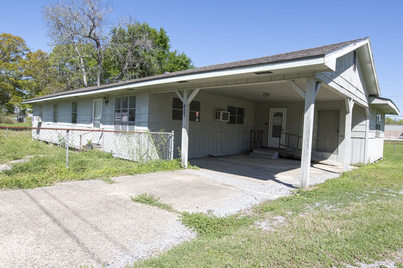 407 Nugier St #1 - Photo 6 of 50