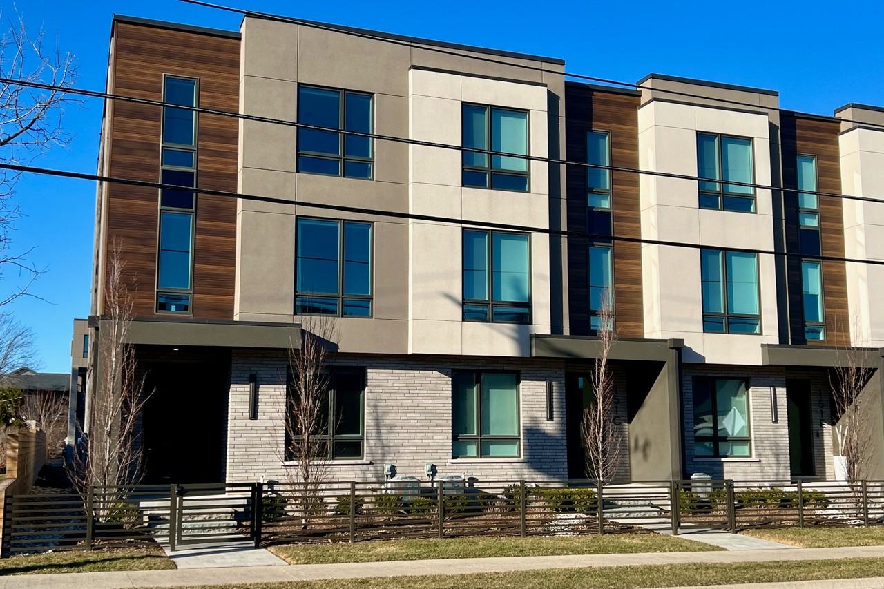 2023 Port Robinson Rd #1 - Photo 2 of 41