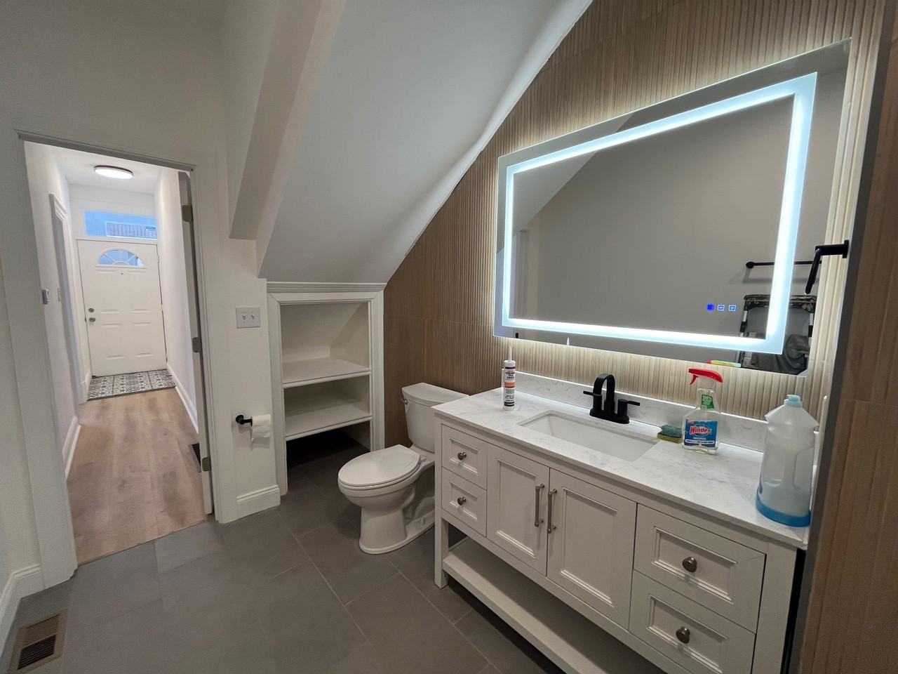 1115 N Euclid Ave #1 - Photo 7 of 18