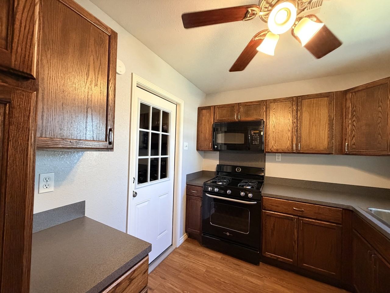 3138 Westgard St #1 - Photo 6 of 18