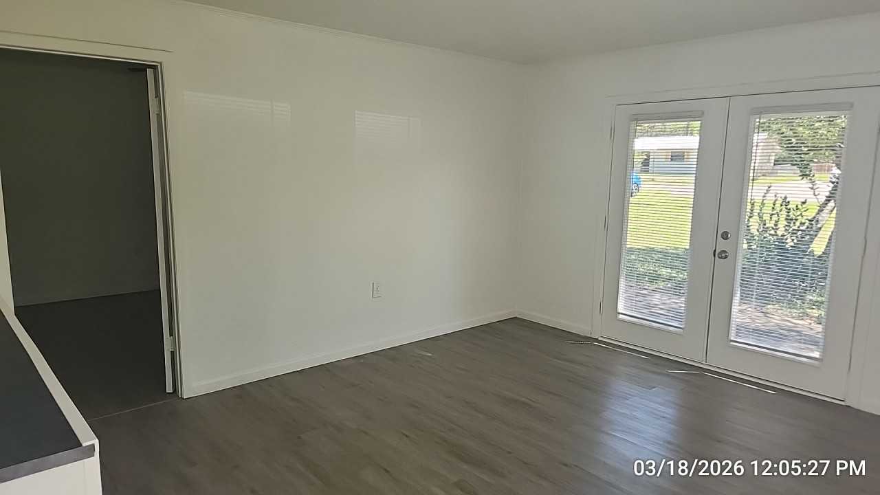 111 Pioneer Rd #5 - Photo 3 of 6