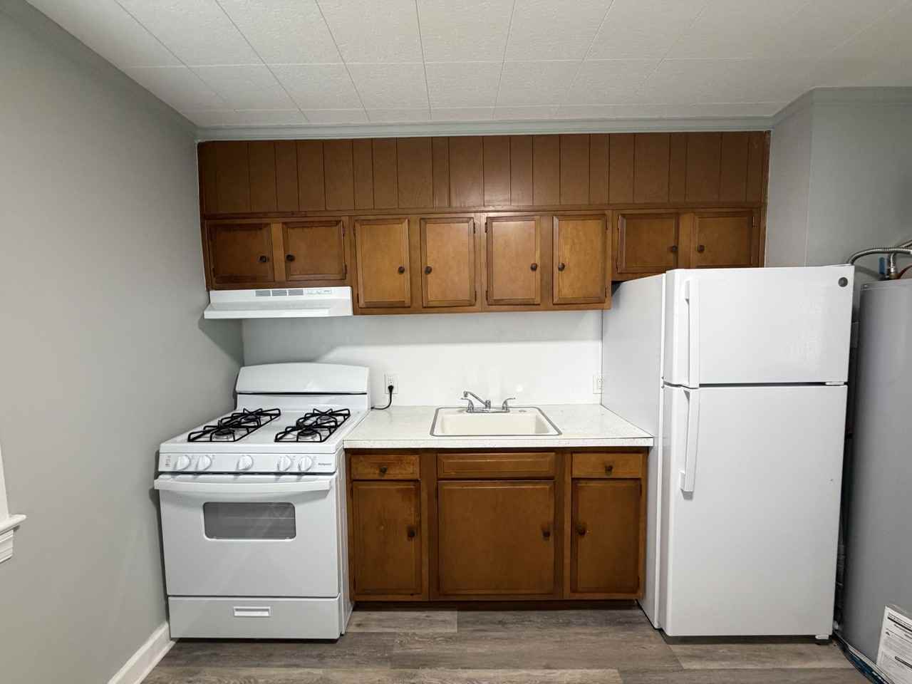 711 Dennis St #1 - Photo 4 of 8