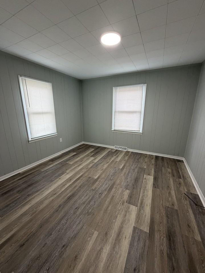 711 Dennis St #1 - Photo 7 of 8