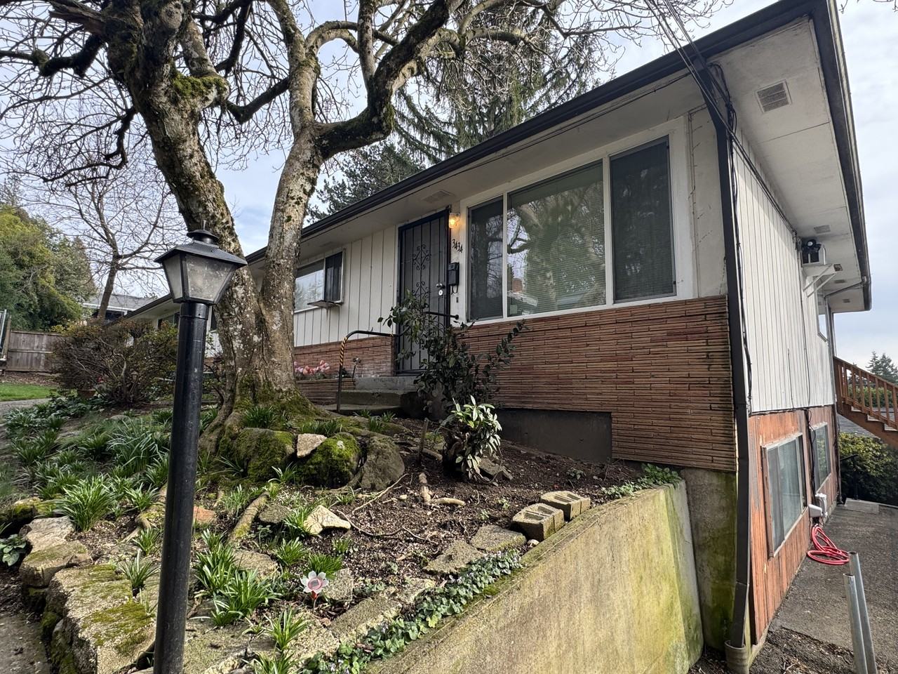 3434 Se King Rd #1 - Photo 2 of 25