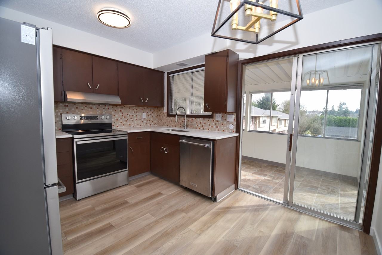 3434 Se King Rd #1 - Photo 3 of 25