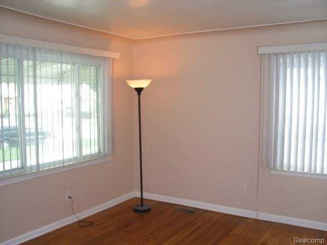 14843 Keppen Ave - Photo 2 of 26