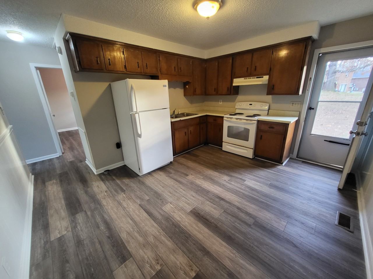 802 Biglen Rd Apt A #A - Photo 5 of 12