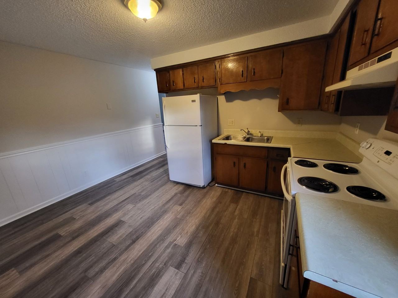 802 Biglen Rd Apt A #A - Photo 6 of 12