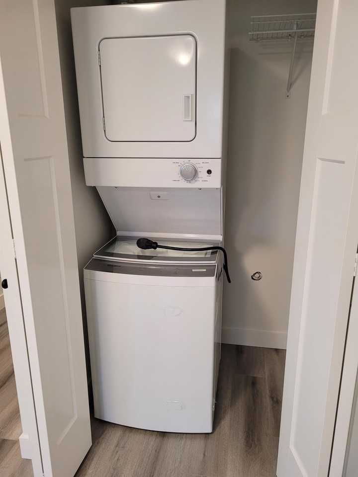 596B Lance Pl Lowr - Photo 3 of 6