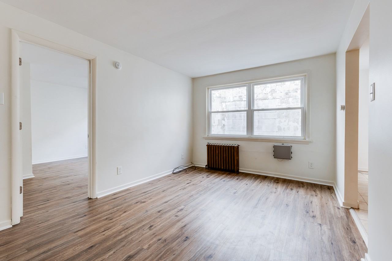 525 Washington Ave #3 - Photo 2 of 18