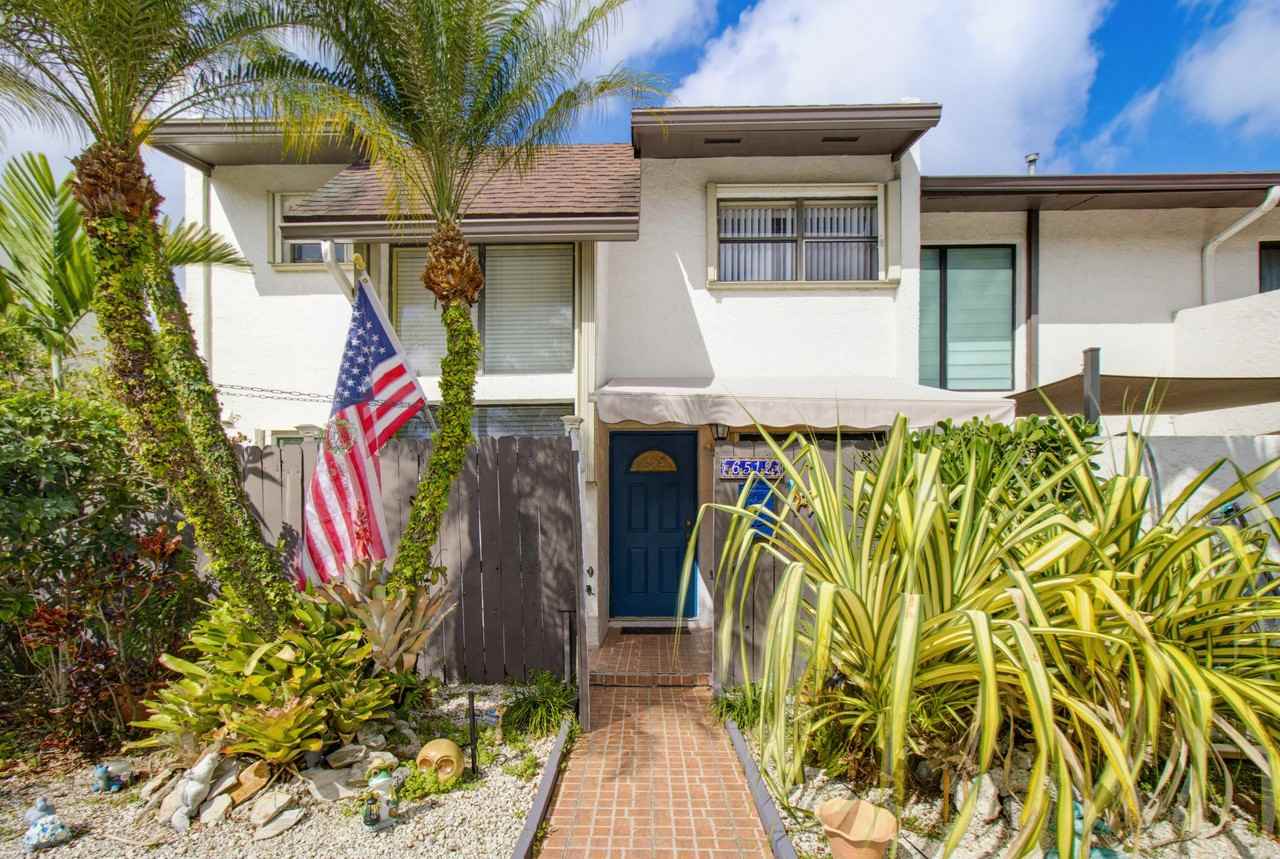 6512 Sw 112th Pl #0 - Photo 5 of 32