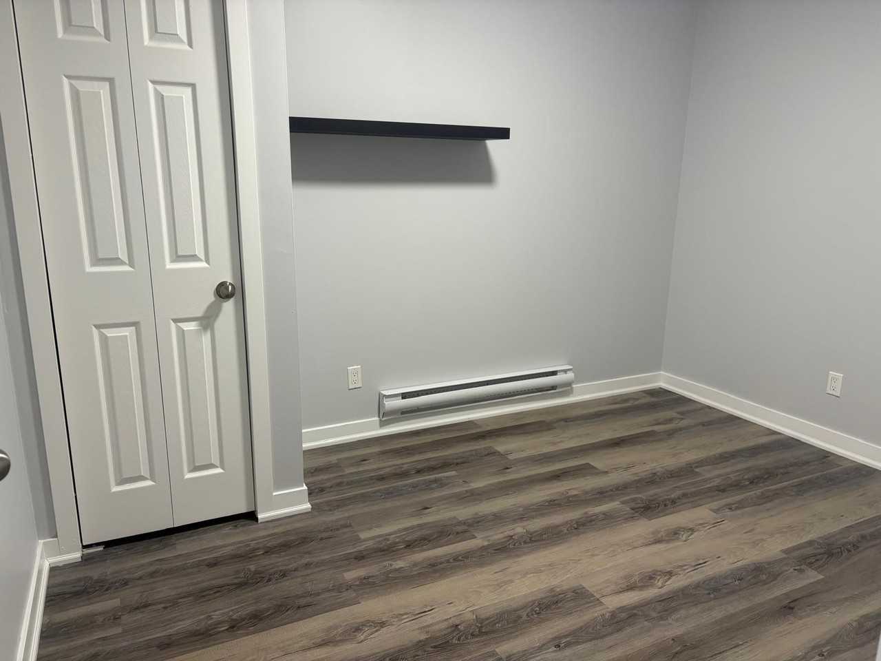 533 Concession Street #3 - Photo 6 of 8