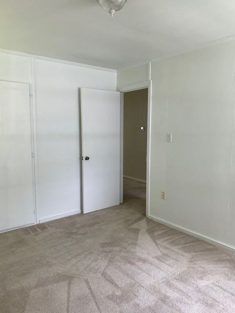 355 Erskine Ave #1 - Photo 5 of 12