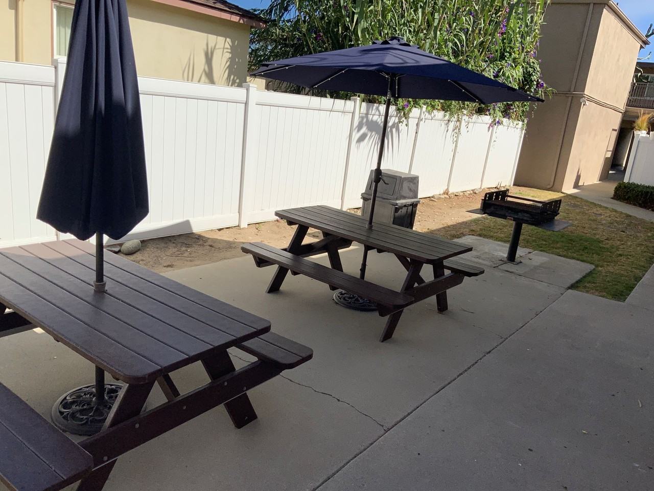 240 N 2nd St - Photo 3 of 8