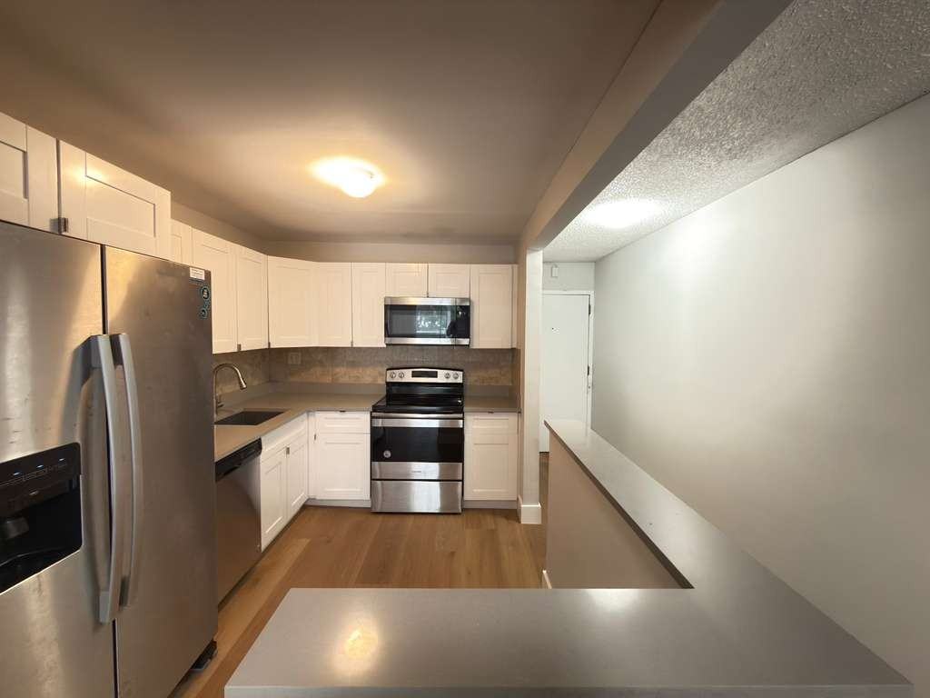 4304 Northwest 9th AvenueUnit #1-2C - Photo 6 of 34