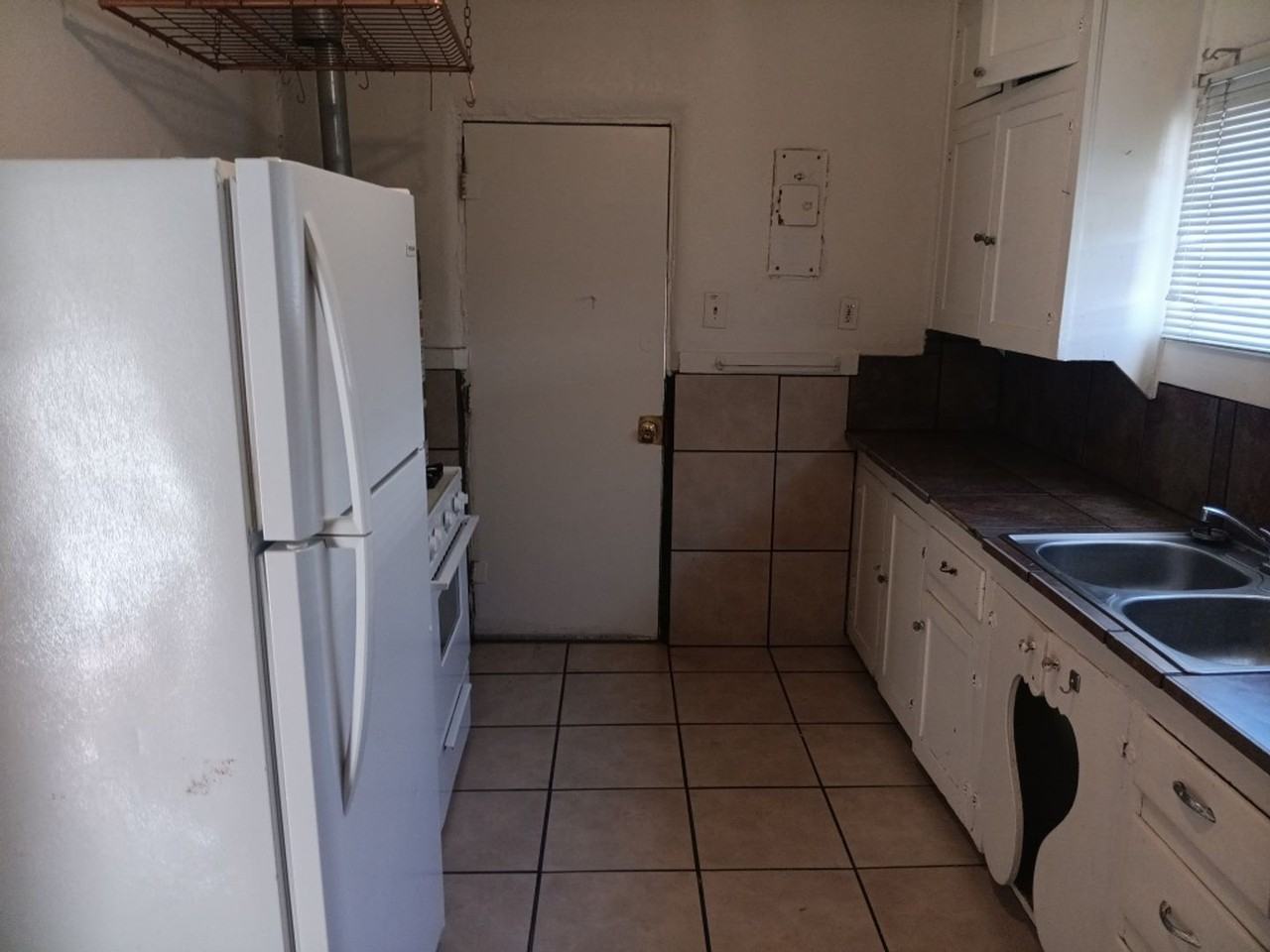 405 Yale Blvd Se - Photo 5 of 5