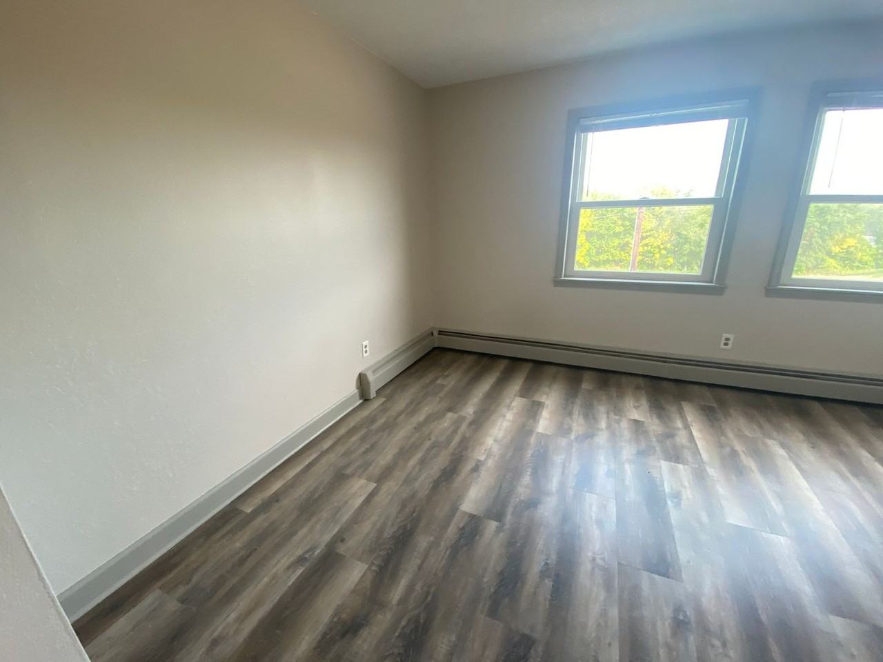 Ten-O-Nine Concord - Photo 5 of 23