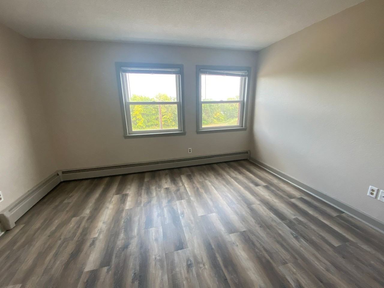 Ten-O-Nine Concord - Photo 7 of 23