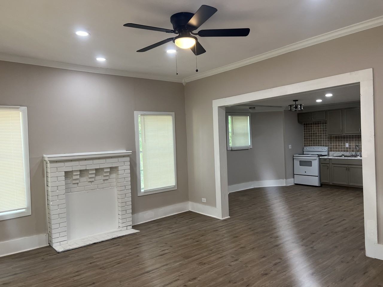 134 W 5th St #1 - Photo 2 of 8