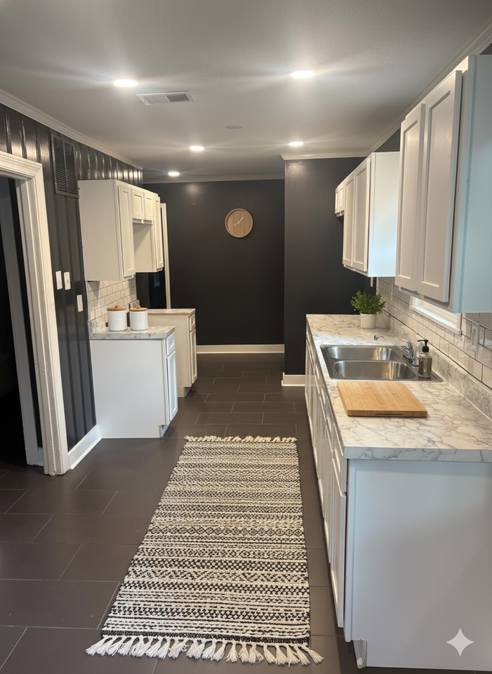 1085 S Greer St #1 - Photo 3 of 9