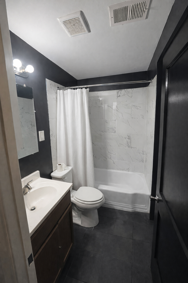 1009 Cella St #1 - Photo 6 of 15
