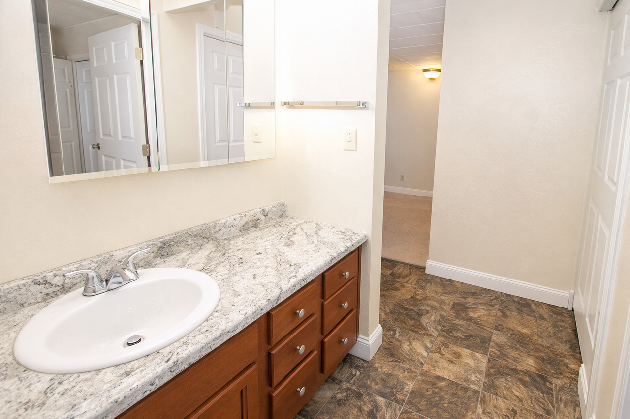 190 SYCAMORE DRIVEAPT 307 #307 - Photo 7 of 8