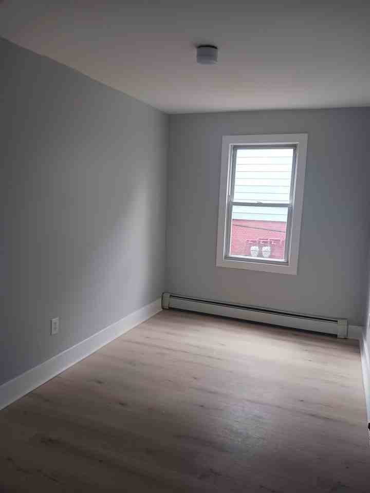 122 Garden St #1 - Photo 3 of 8