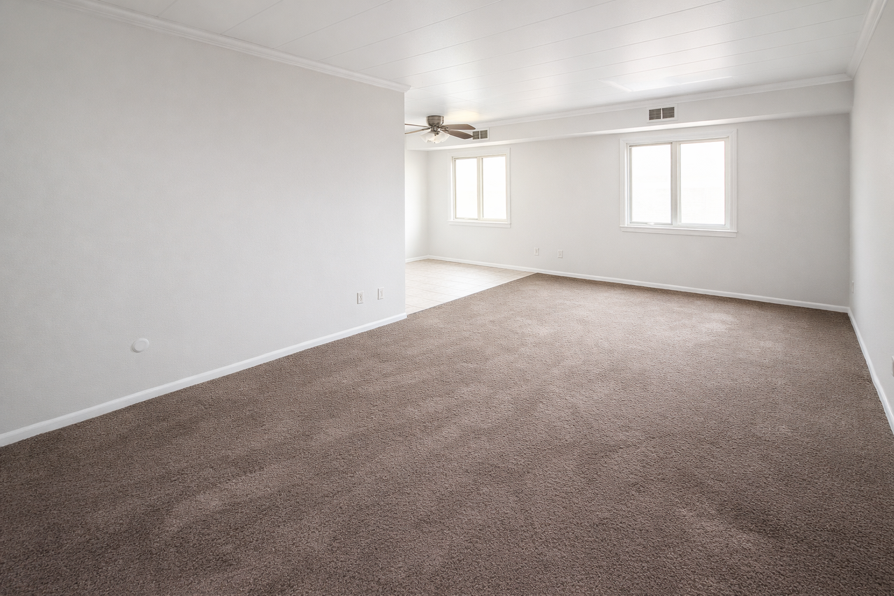 325 NORTH CRAIG STREETAPT 504 #504 - Photo 2 of 8