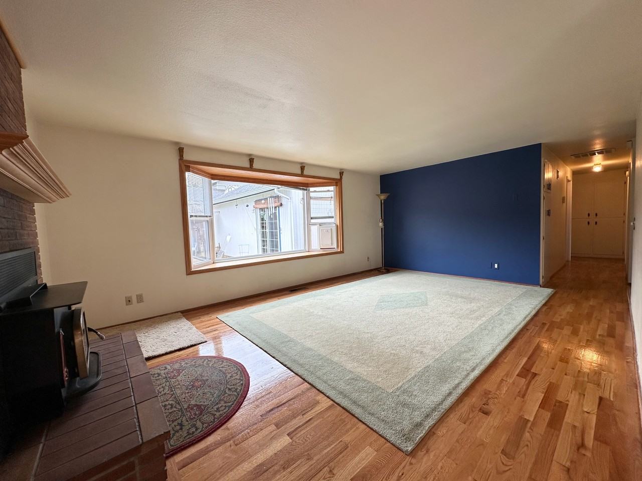 290 E 46th Ave #1 - Photo 5 of 42