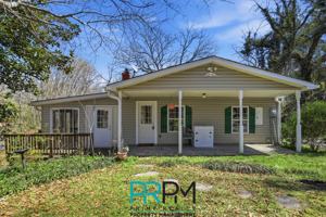 featured image of 101 Bagwell Dr #1