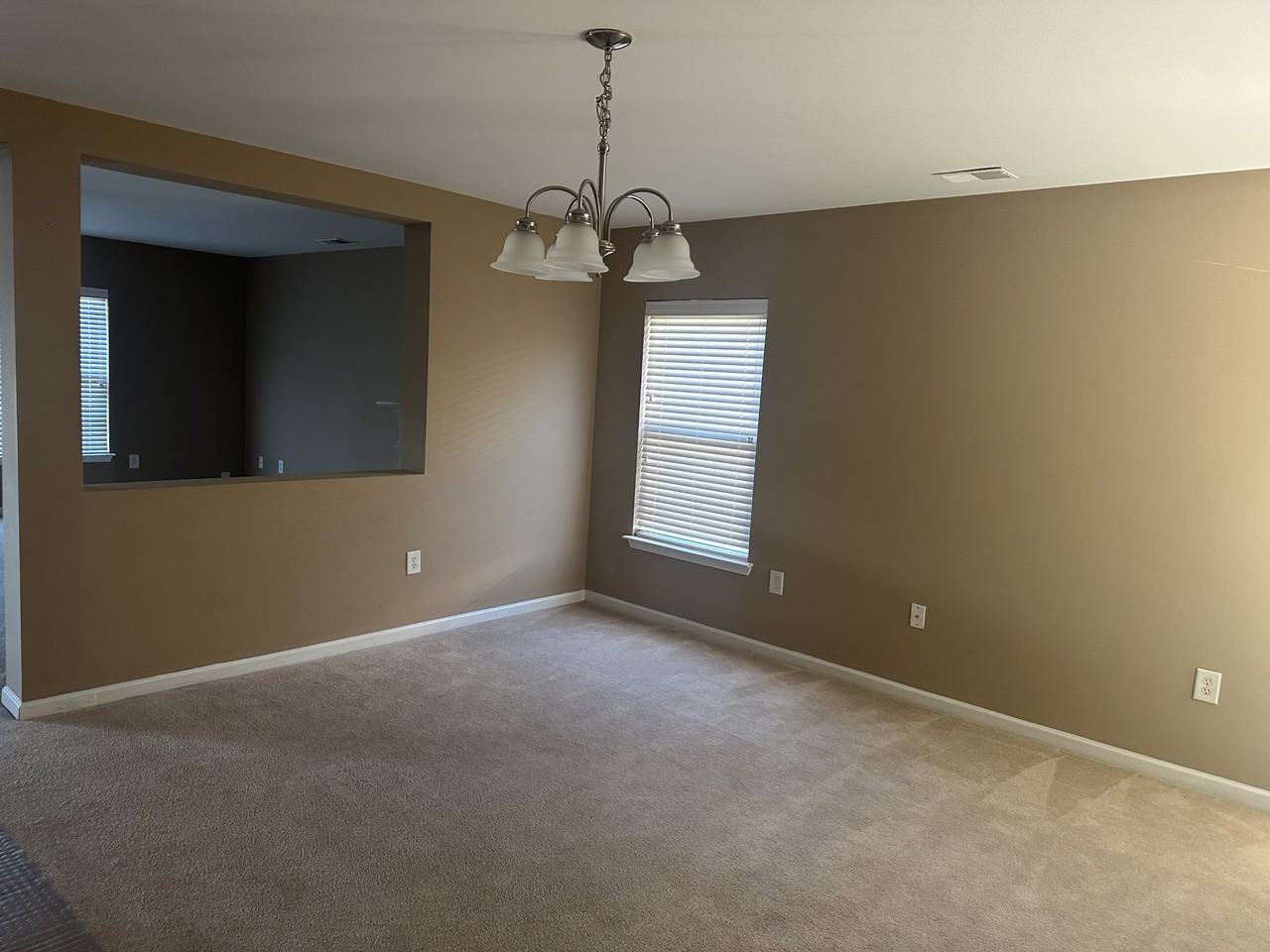 184 Stonewood Crossing Dr #1 - Photo 4 of 22