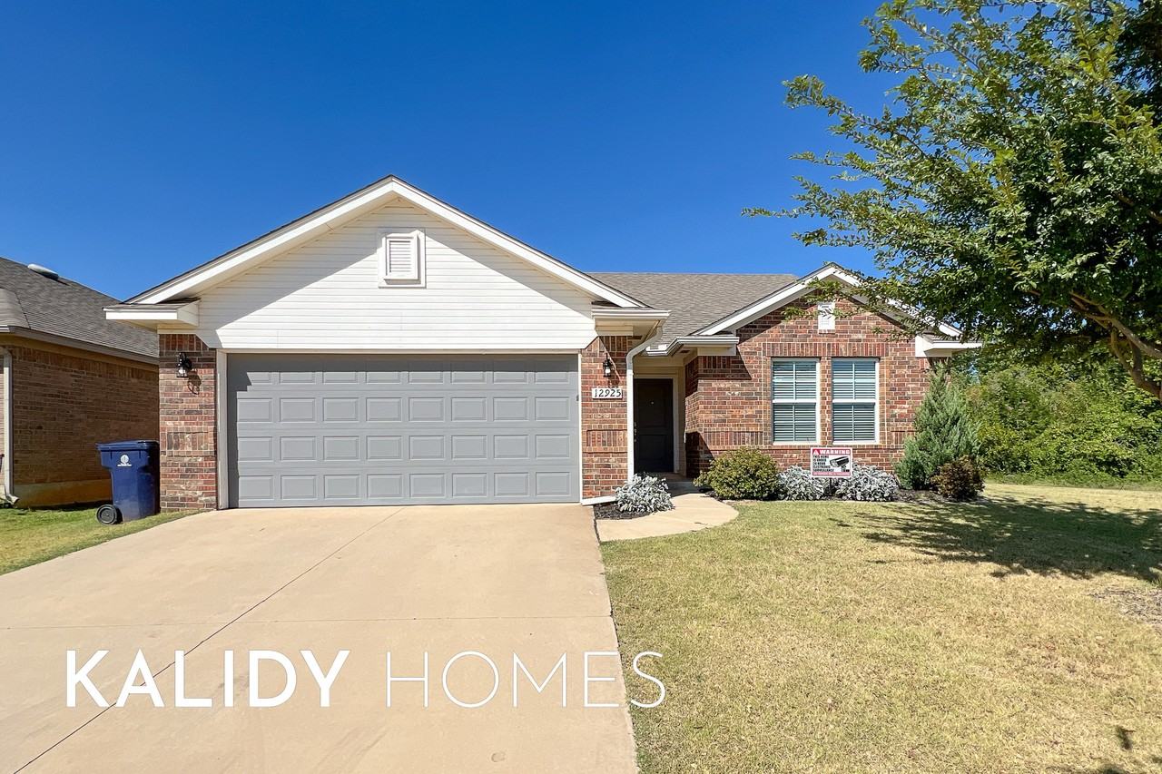 12925 Nw 4th Ter #1 - Photo 2 of 33