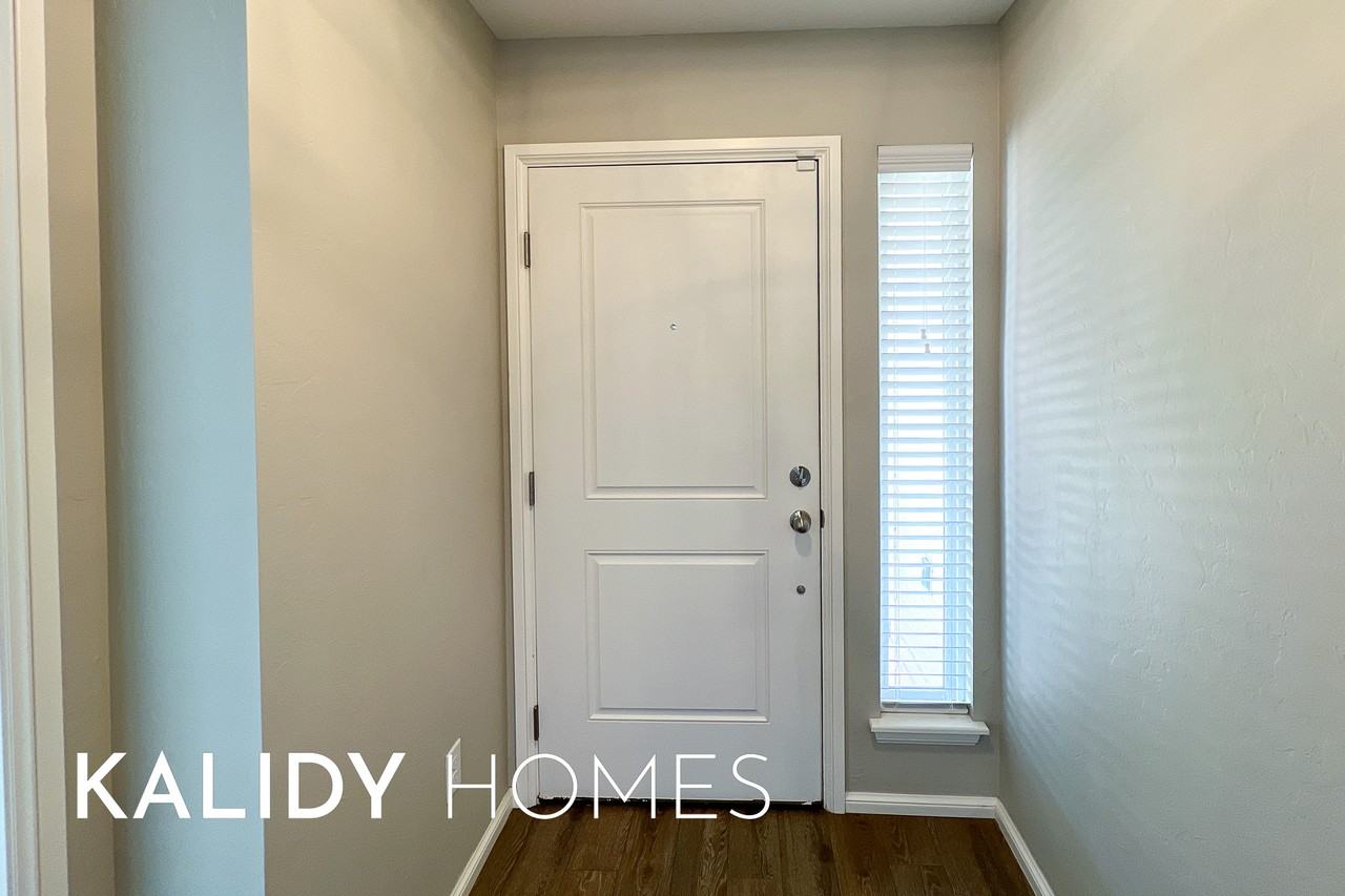 12925 Nw 4th Ter #1 - Photo 5 of 33