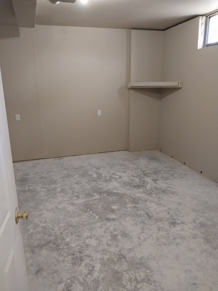 1110 Zoll St #B - Photo 3 of 9