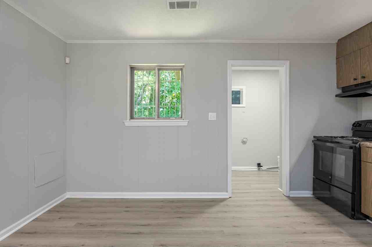 7742 Holiday Hills Cir #1 - Photo 4 of 32