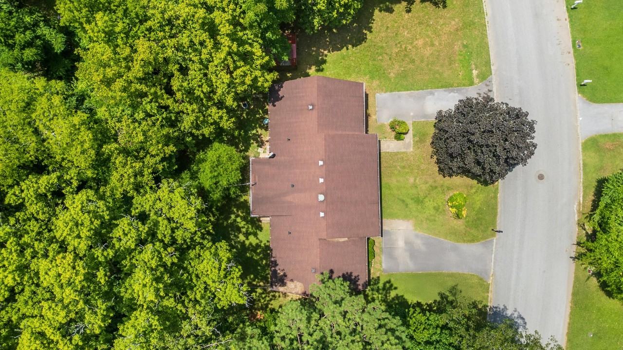 7742 Holiday Hills Cir #1 - Photo 6 of 32