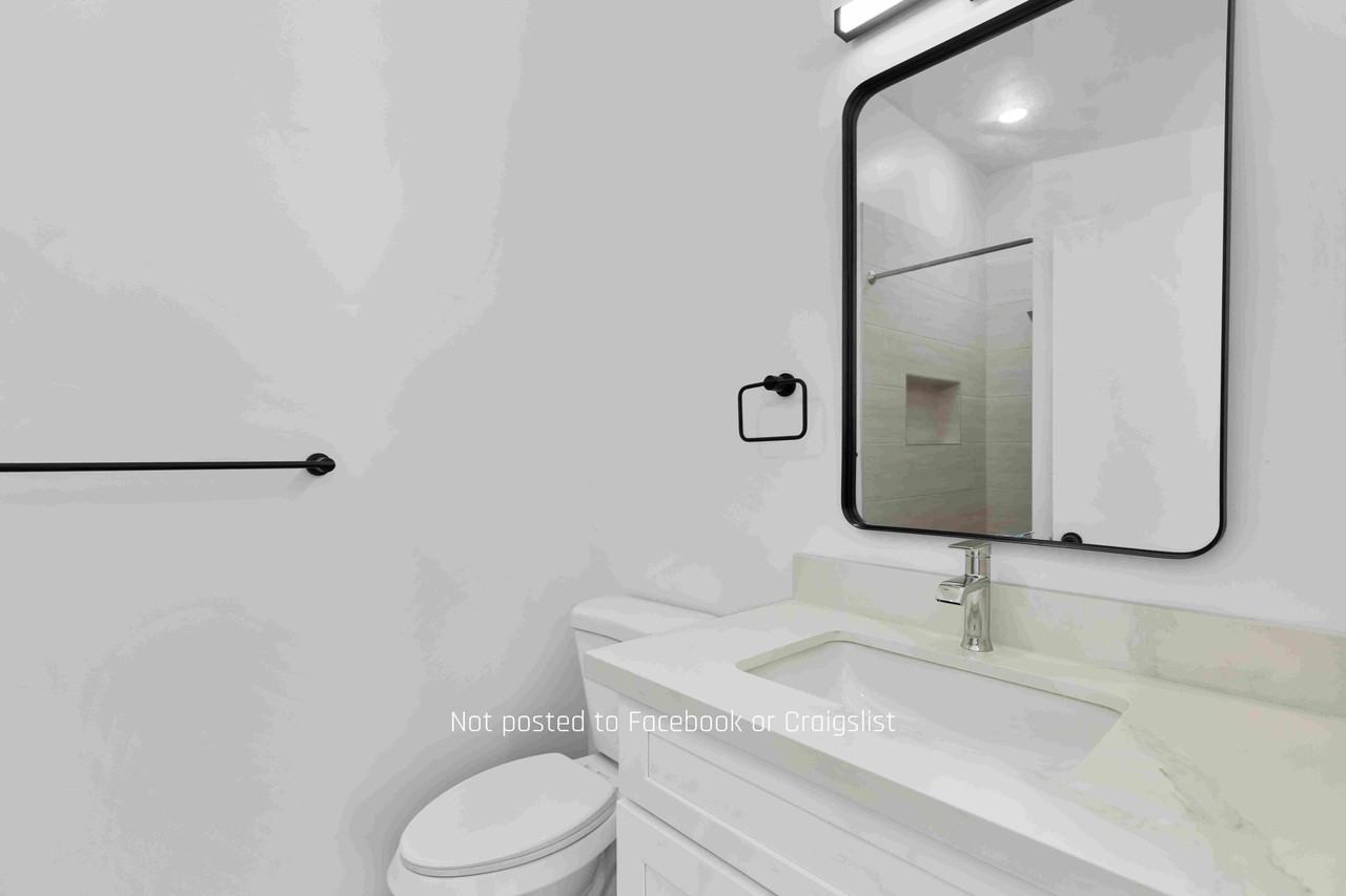 2850 Nye St #2 - Photo 3 of 8