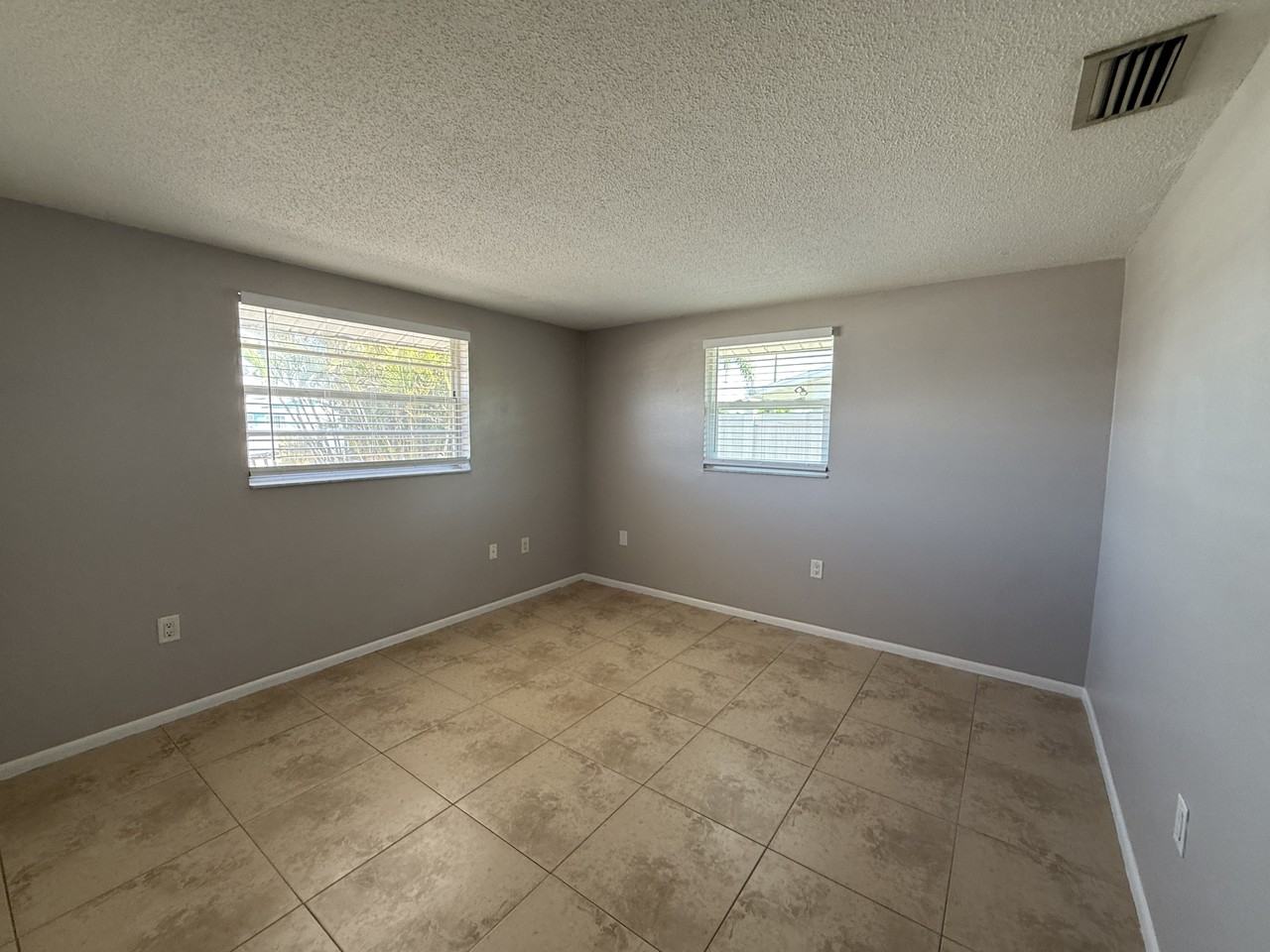 450 Briarwood Rd #1 - Photo 6 of 14