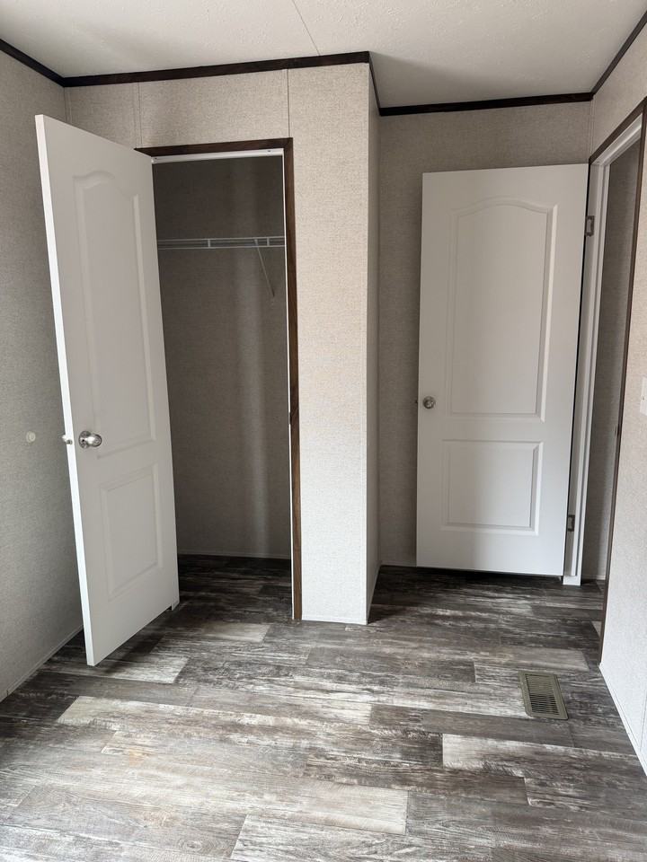 408 Parker St #1 - Photo 2 of 12