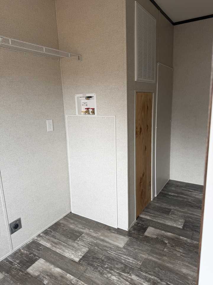 408 Parker St #1 - Photo 7 of 12