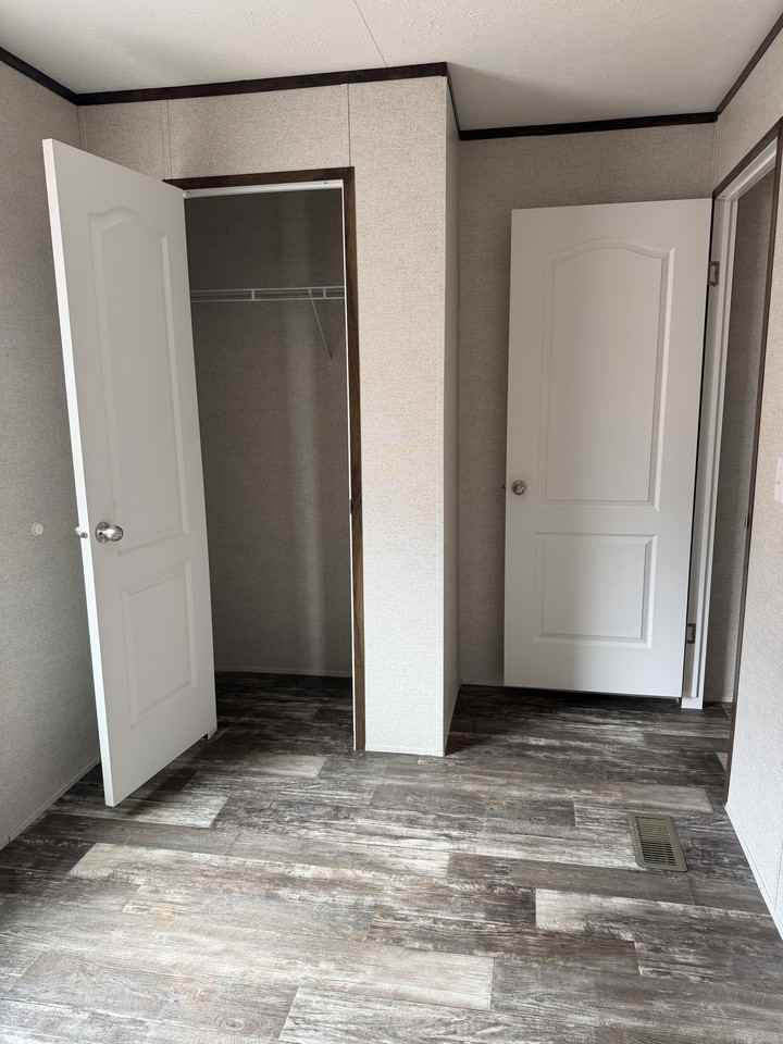 404 Parker St #1 - Photo 3 of 13