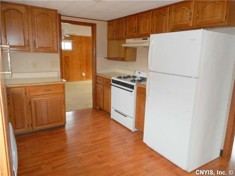 304 E Molloy Rd - Photo 2 of 10