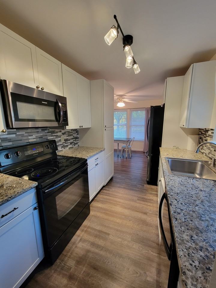 9115 Honeysuckle Dr #1 - Photo 3 of 11