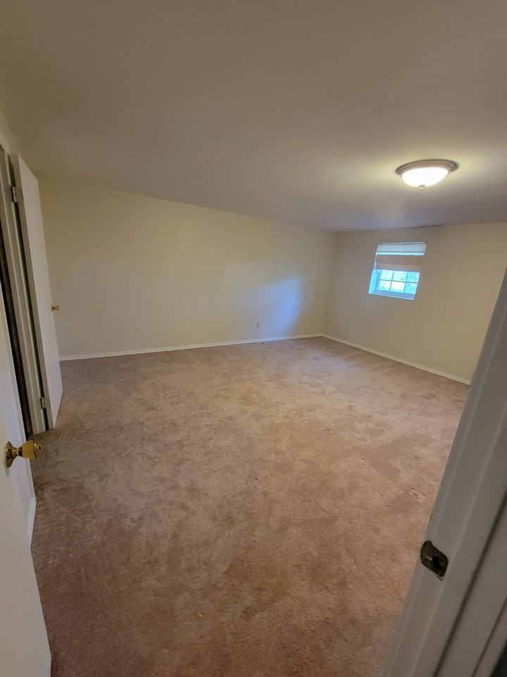 9115 Honeysuckle Dr #1 - Photo 6 of 11